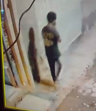 <strong>سرقة هاتف شاب من ذوي الاحتياجات الخاصة في المرج</strong>