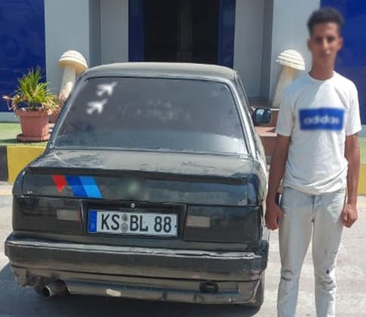 القبض علي طالب يسير بسيارة ملاكي دون لوحات معدنية بالشرقية