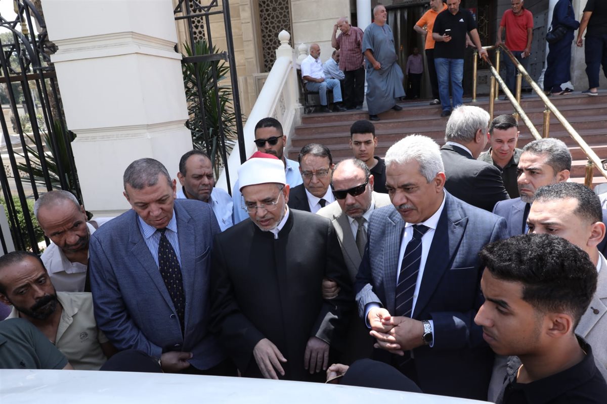 جانب من الجنازة 