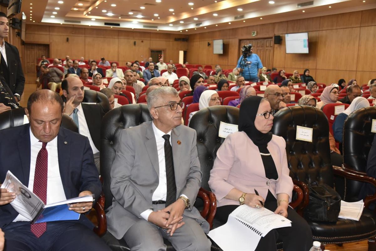 محافظ بورسعيد 