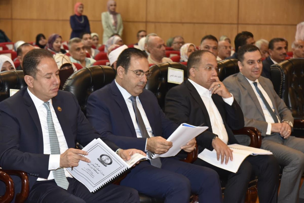 جلسة أعمال المجلس التنفيذي لمحافظة بورسعيد