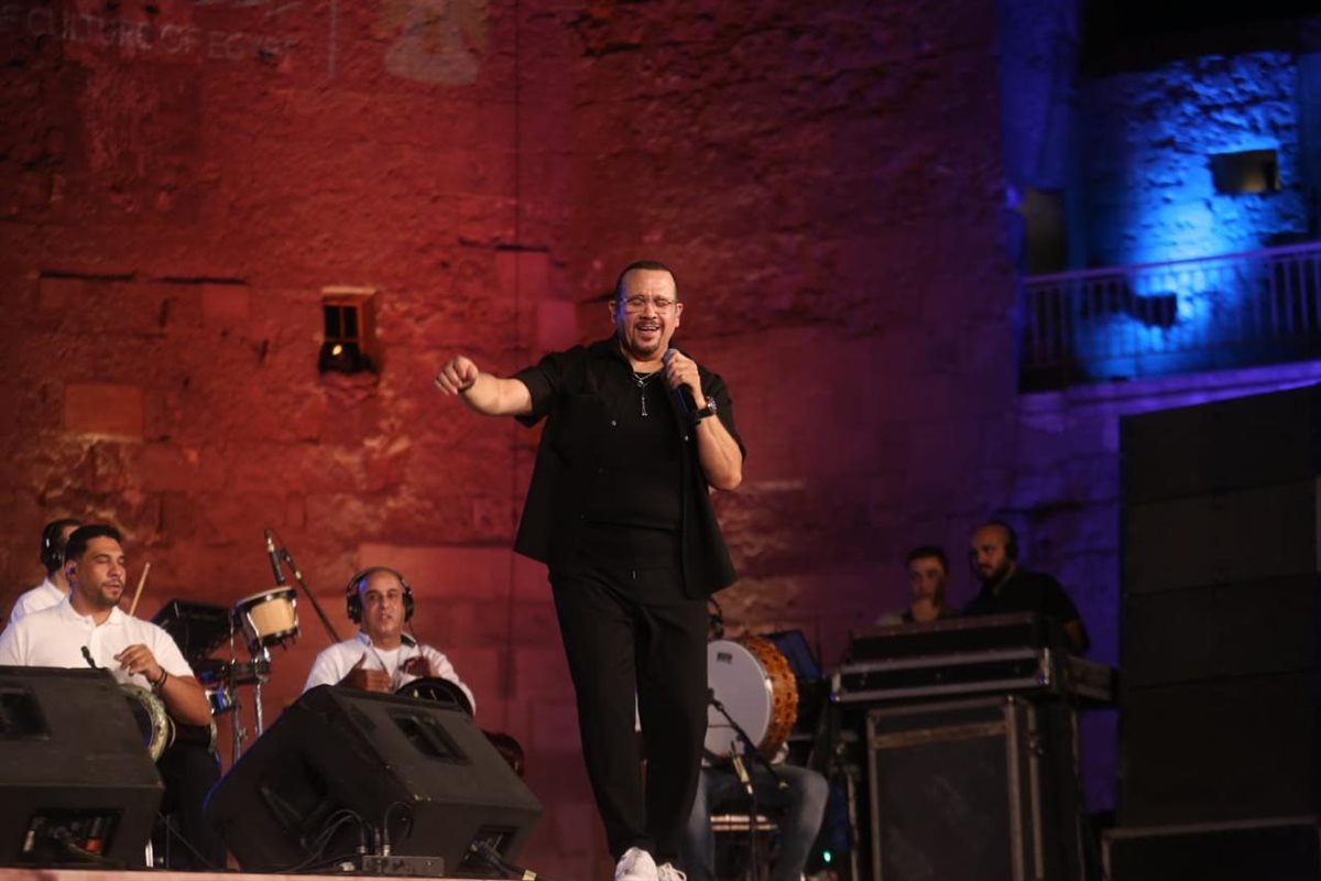 لقطات من حفل هشام عباس في مهرجان القلعة