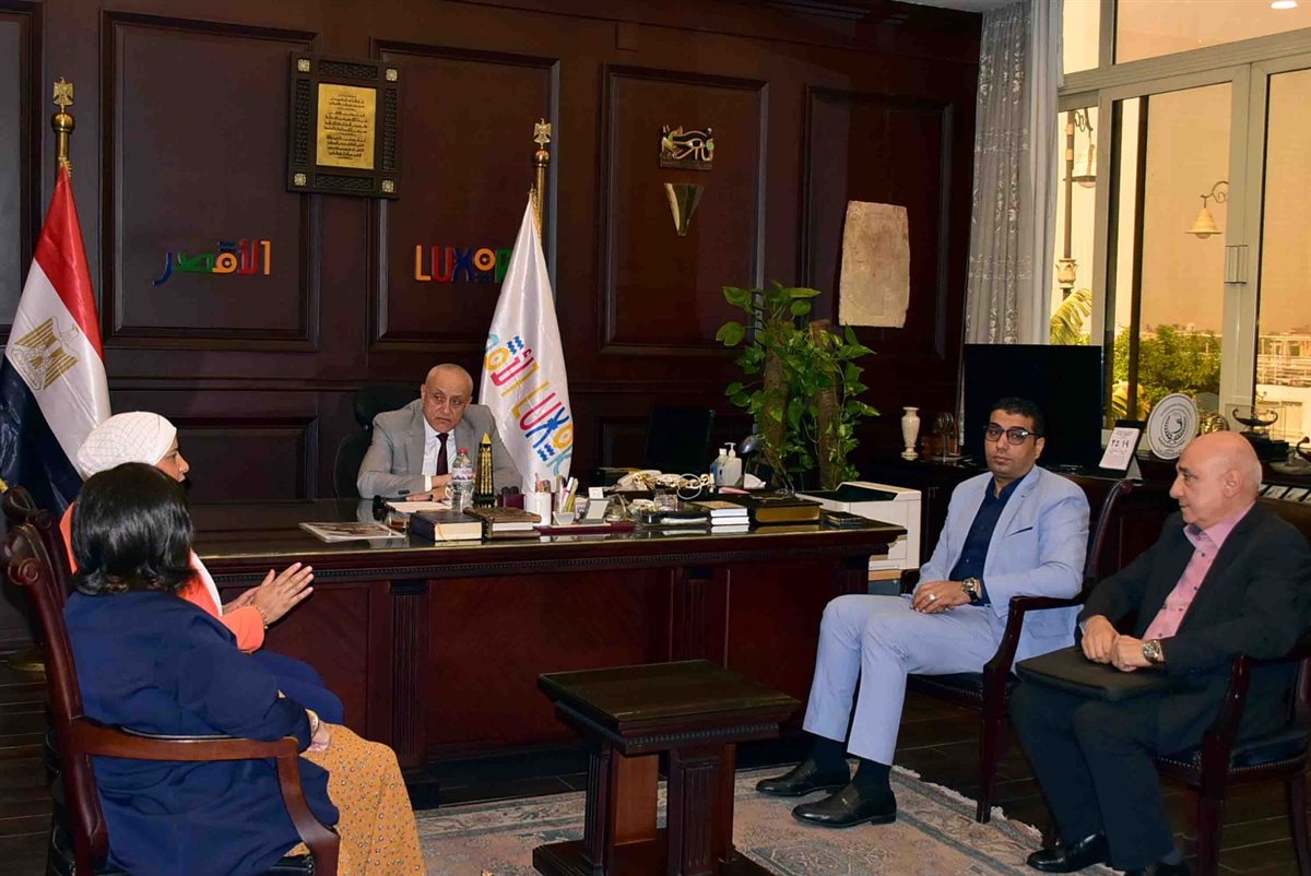 اجتماع محافظ الأقصر