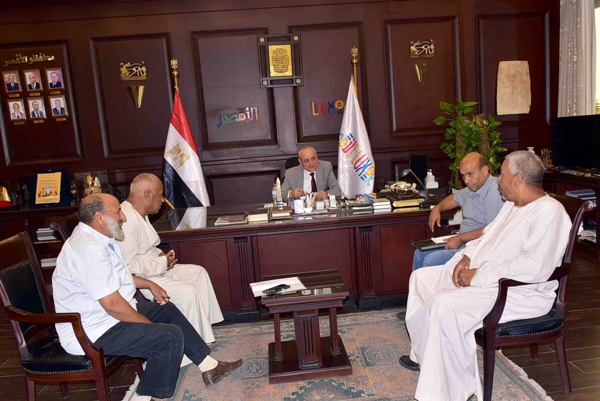 لقاء محافظ الأقصر وأهالي المدامود 