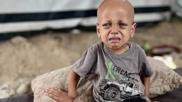 الطفل عبد الله أبو زرقة صاحب عبارة أنا جعان