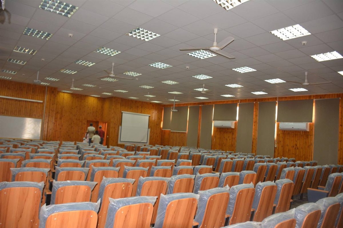 جامعة الأقصر الأهلية تستعد لإستقبال طلابها