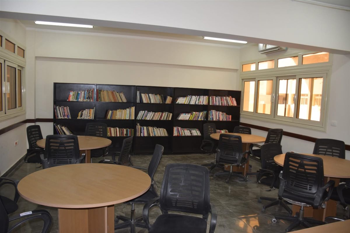 جامعة الأقصر الأهلية تستعد لإستقبال طلابها