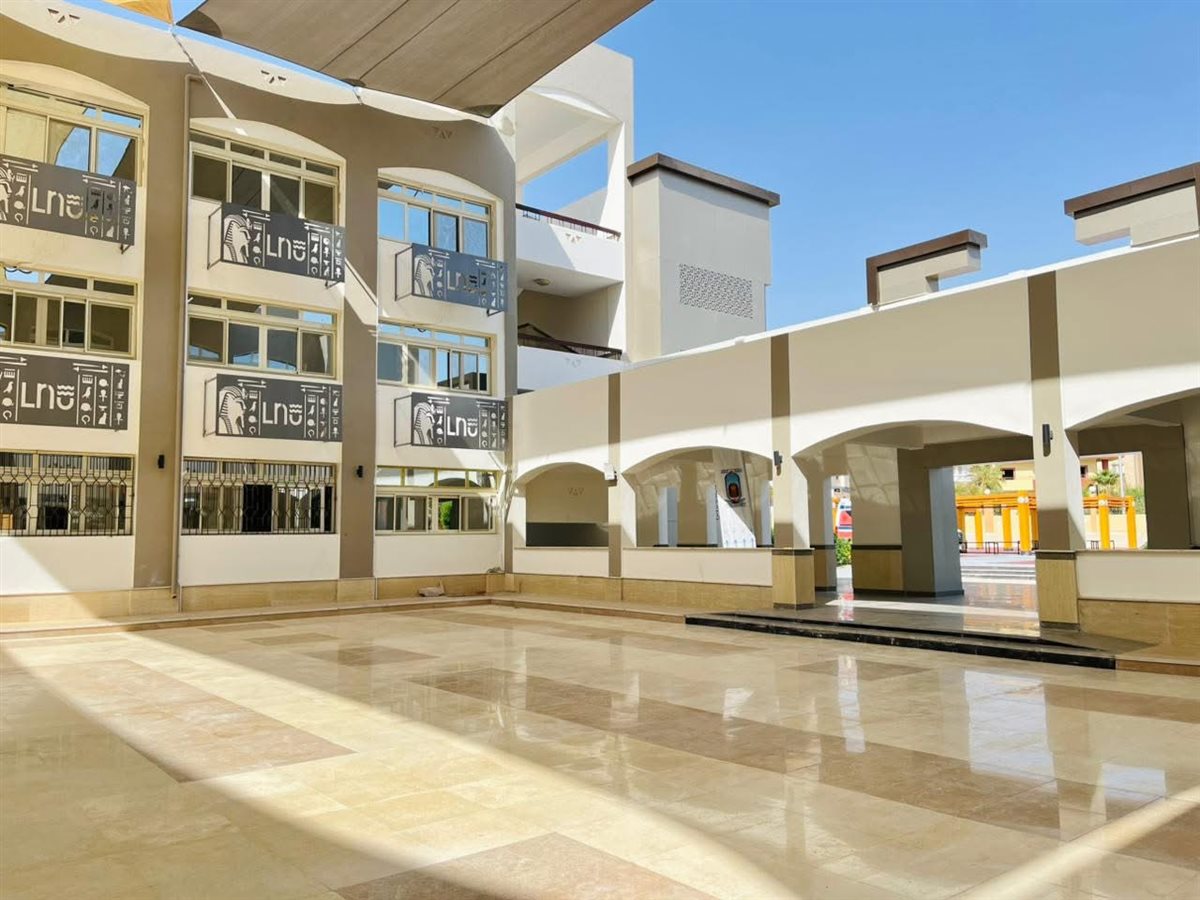 جامعة الأقصر الأهلية