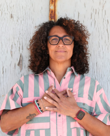 البريطانية سام آدامز