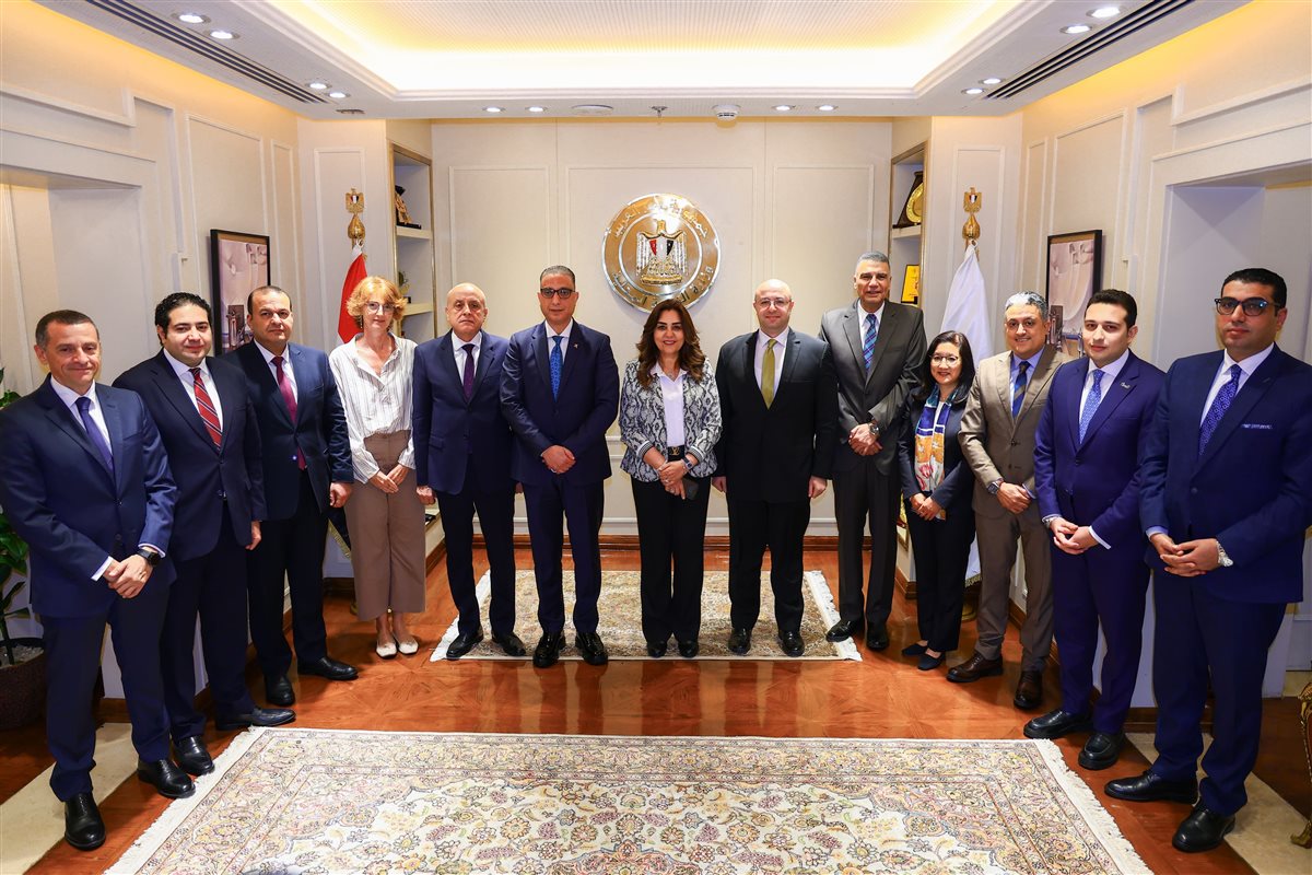 تمويل مشروعات تنموية بالأقصر