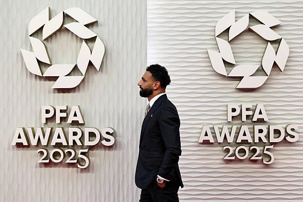 محمد صلاح خلال وصوله حفل توزيع جوائز رابطة اللاعبين المحترفين<br> 