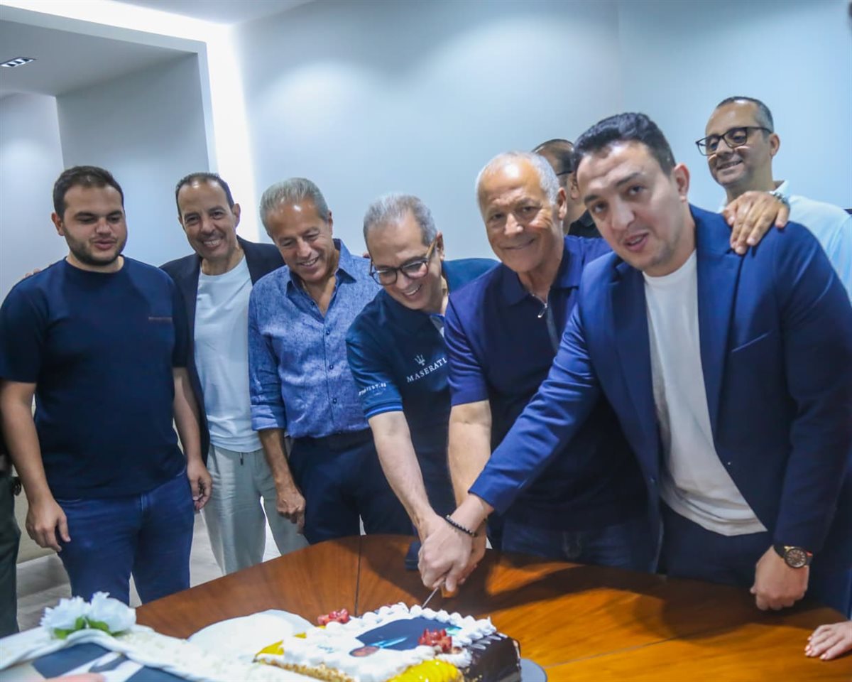 أثناء تهنئة المهندس هاني أبو ريدة رئيس الاتحاد بمناسبة عيد ميلاده