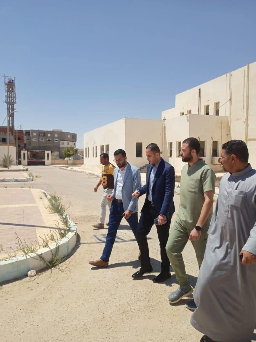 نائب وزير الصحة والسكان يتفقد مستشفى رأس الحكمة
