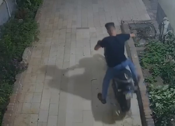 <strong>سرقة موتوسيكل في الشيخ زايد</strong>