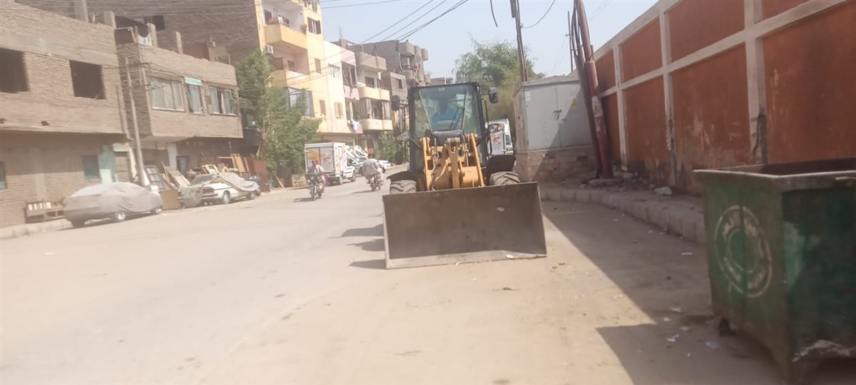 حملة نظافة مكبرة بالأقصر