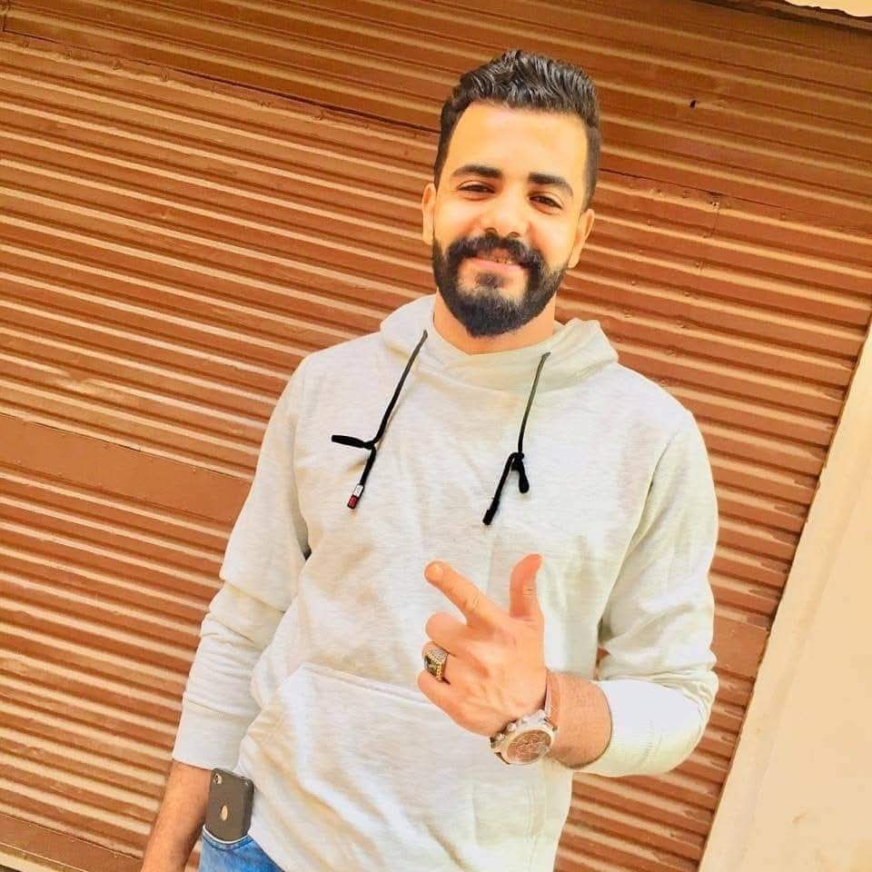 الشاب المتوفي