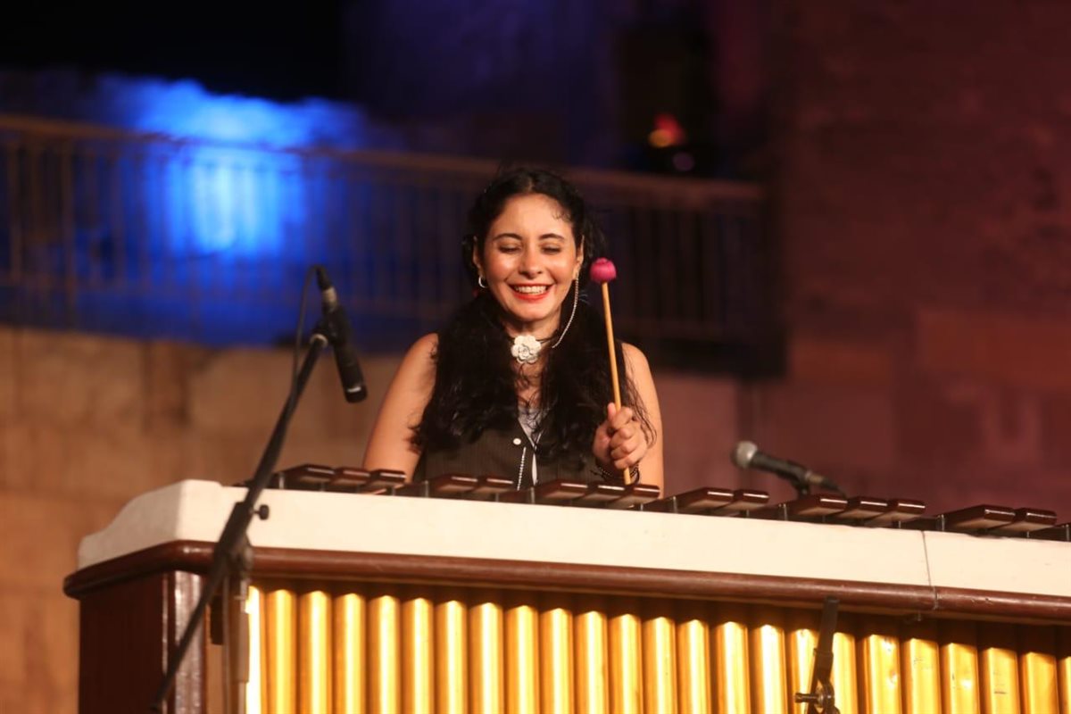 بـ موسيقى المايسترو عمرو سليم.. مدحت صالح يحيي حفلًا كامل العدد بمهرجان القلعة الدولي