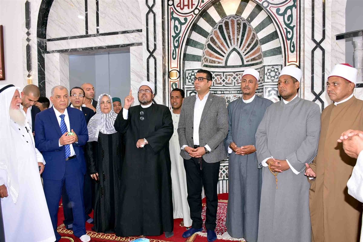 نائب محافظ الأقصر يفتتح مسجد جديد بطيبة 