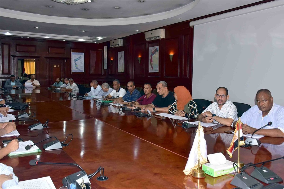 اجتماع محافظ الأقصر