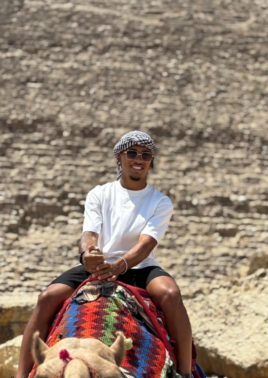 صور زيارة بيزيرا لـ الأهرامات 