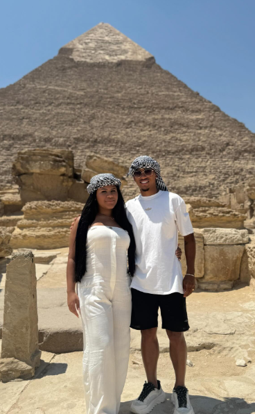 صور زيارة بيزيرا لـ الأهرامات رفقة زوجته