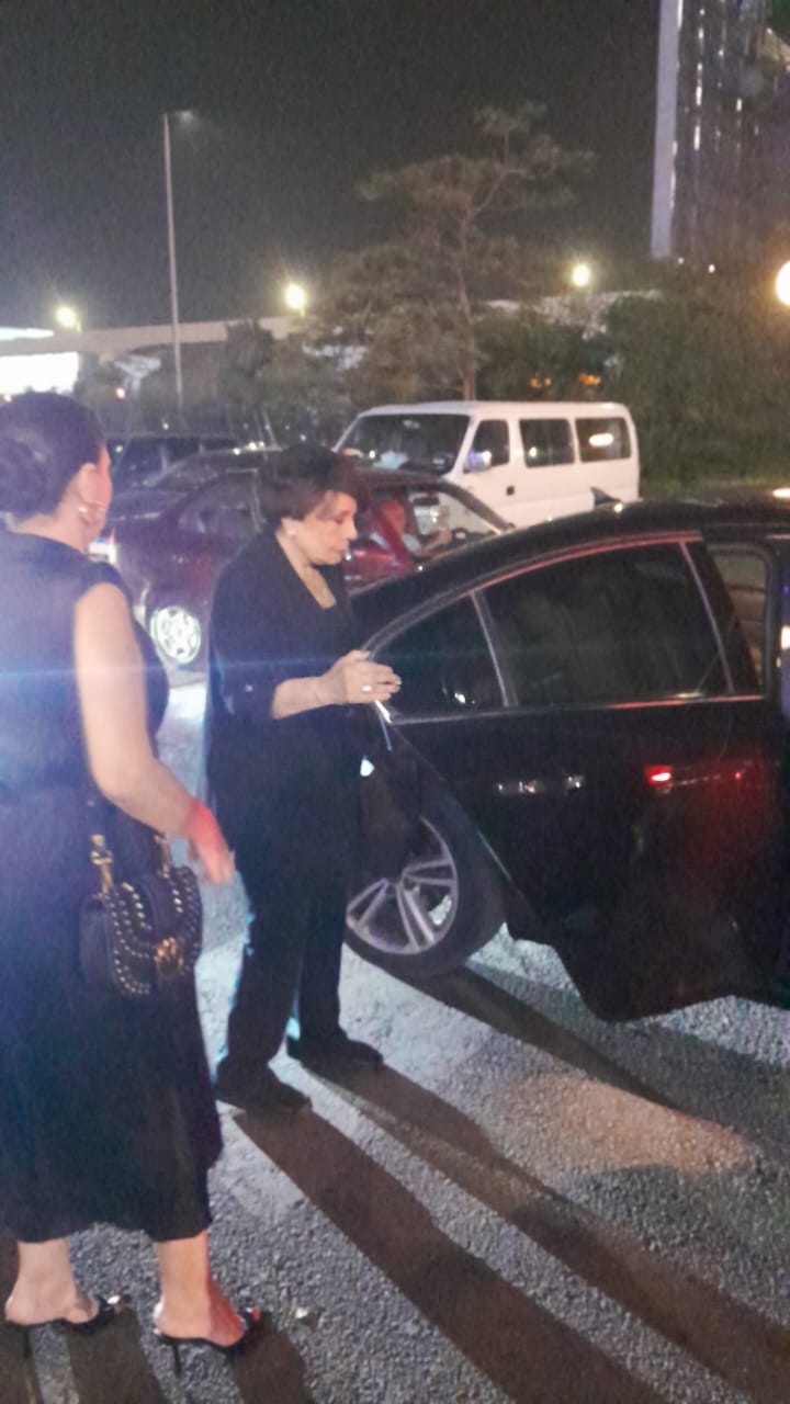 نجوم الفن  في عزاء الدكتور يحيي عزمي أستاذ الإخراج السينمائي بمسجد الشرطة