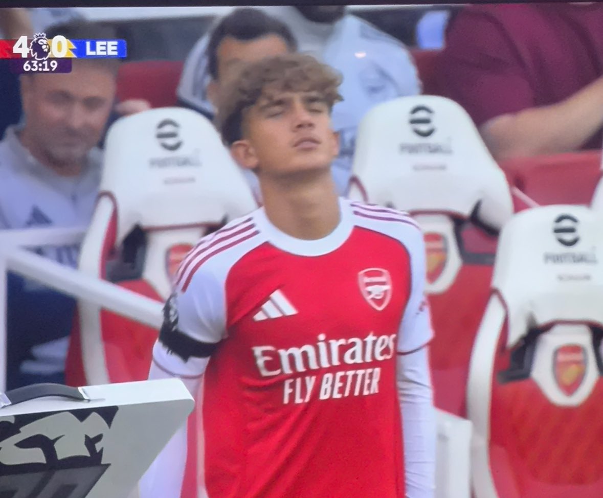 <strong>ماكس دومان من مباراة أرسنال وليدز يونايتد في الدوري الإنجليزي</strong>