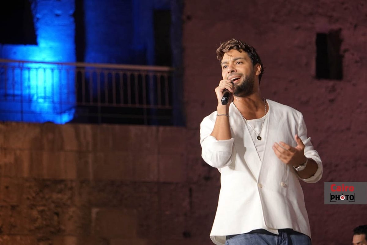 أحمد جمال يُشعل حفلة بـ ختام فعاليات مهرجان القلعة في دورته الـ 33|صور