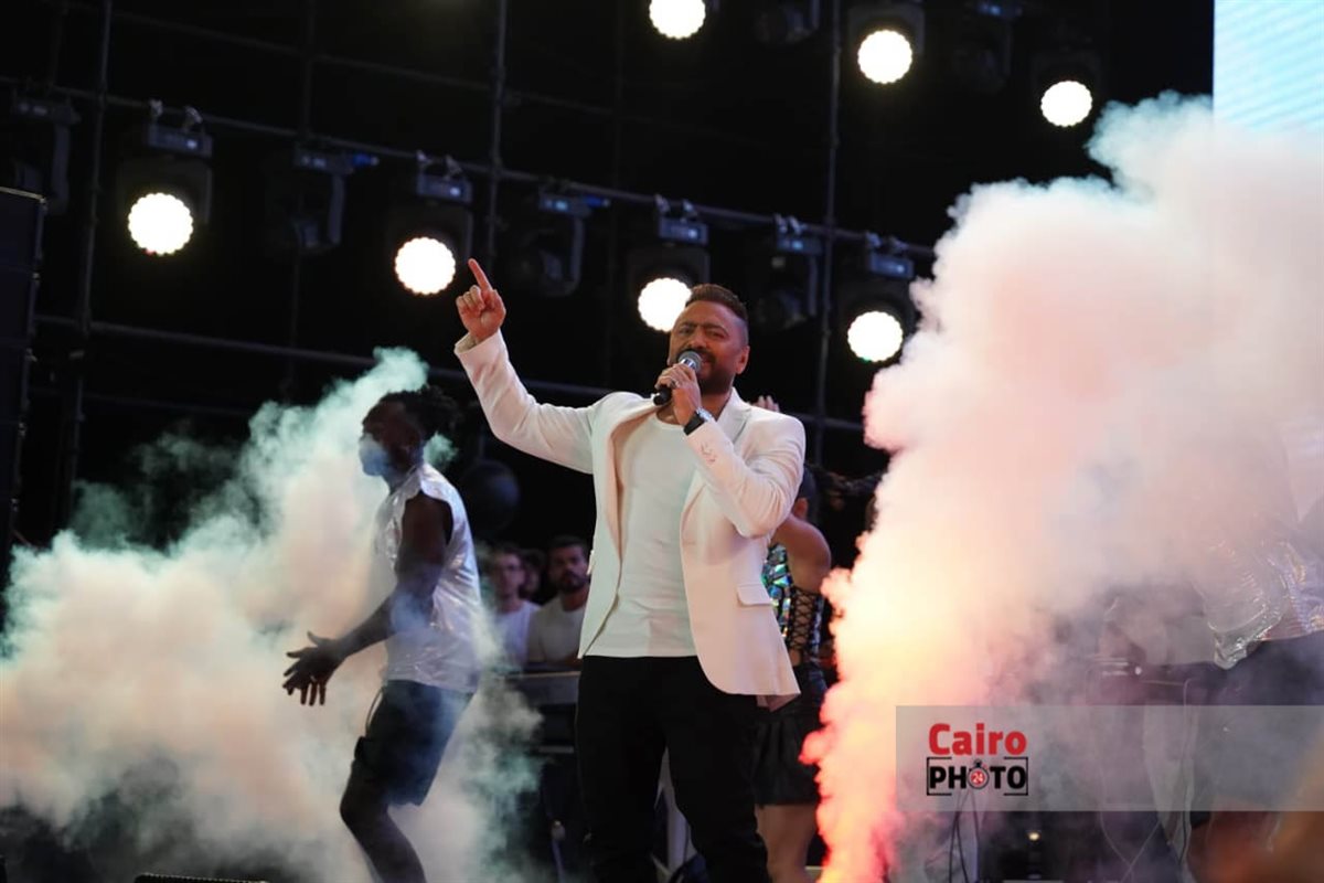 حفل تامر حسني في مهرجان مراسي 