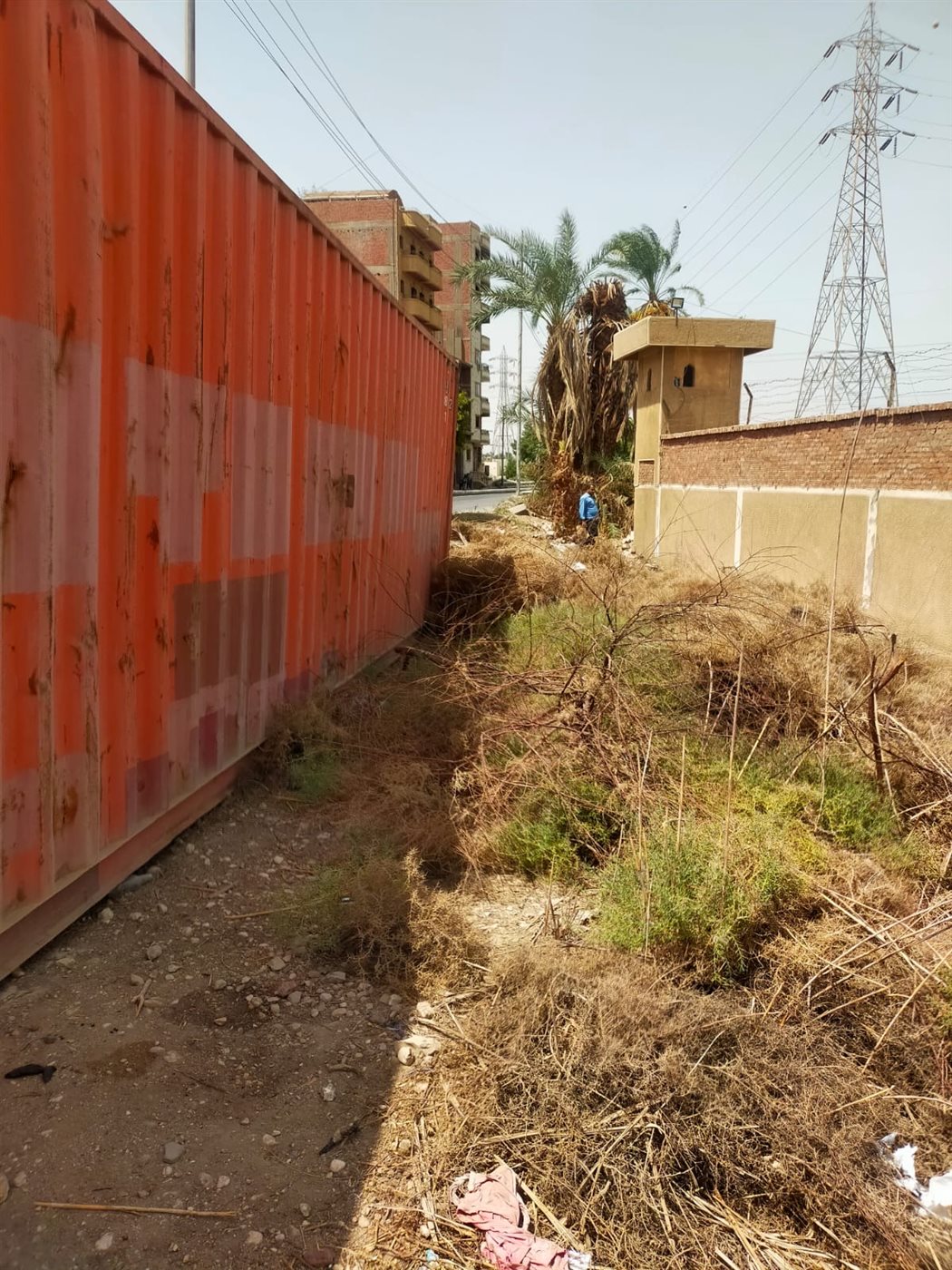 حملات مكثفة بمحيط خزان إسنا