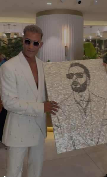 محمد رمضان ببدله بيضاء في بيروت