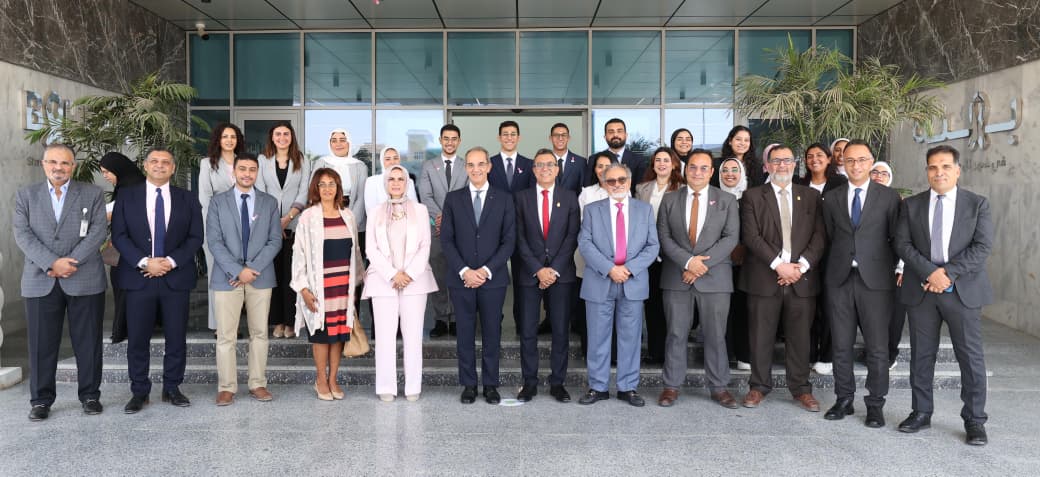 جانب من الزيارة