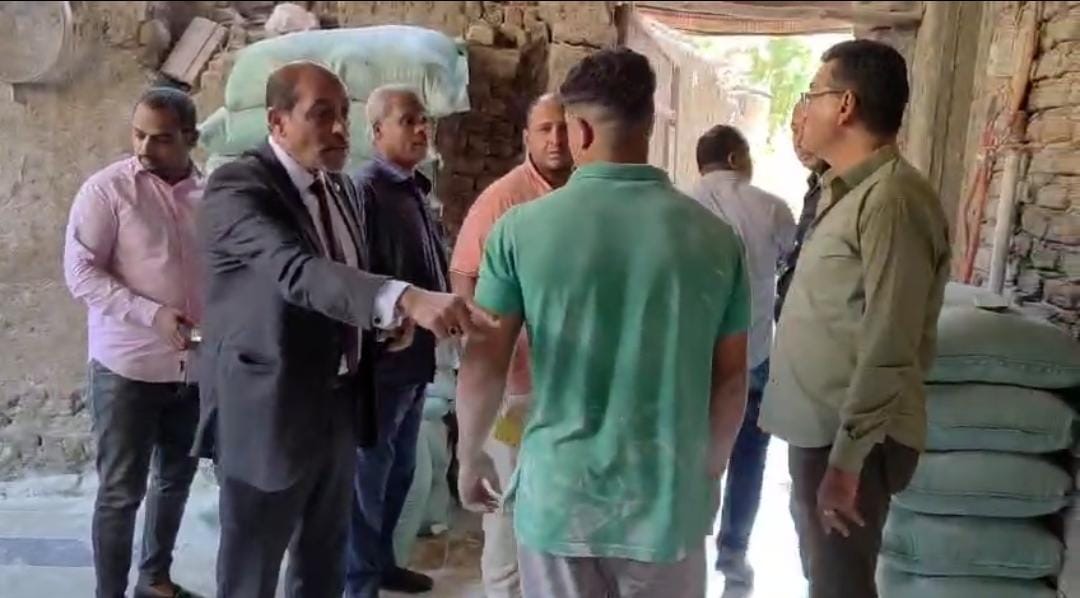 ضبط طن دقيق بالأقصر