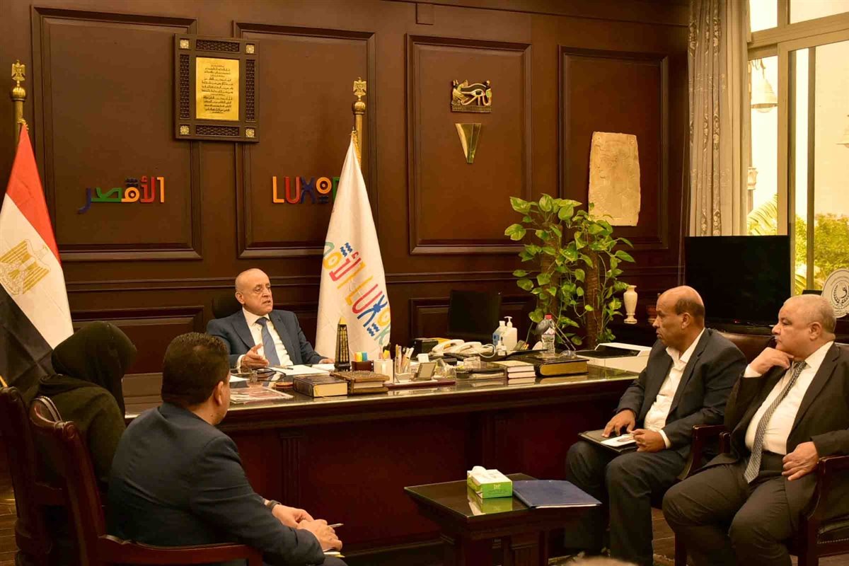 محافظ الأقصر واهالي المدامود 