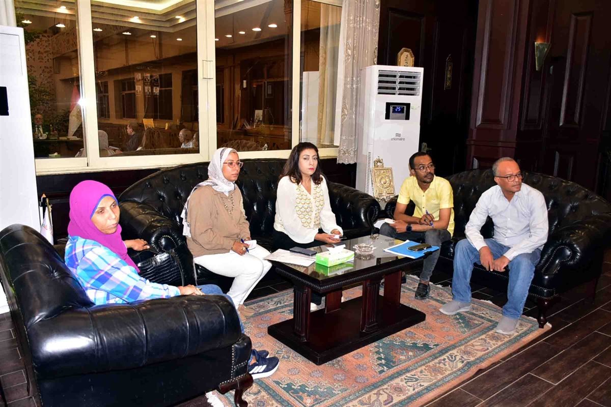 محافظ الأقصر واهالي المدامود 