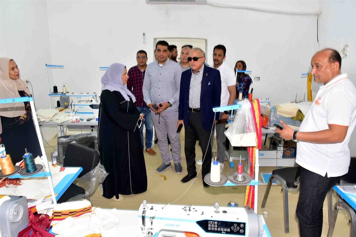 محافظ الأقصر وجولة تفقدية بالبر الغربي