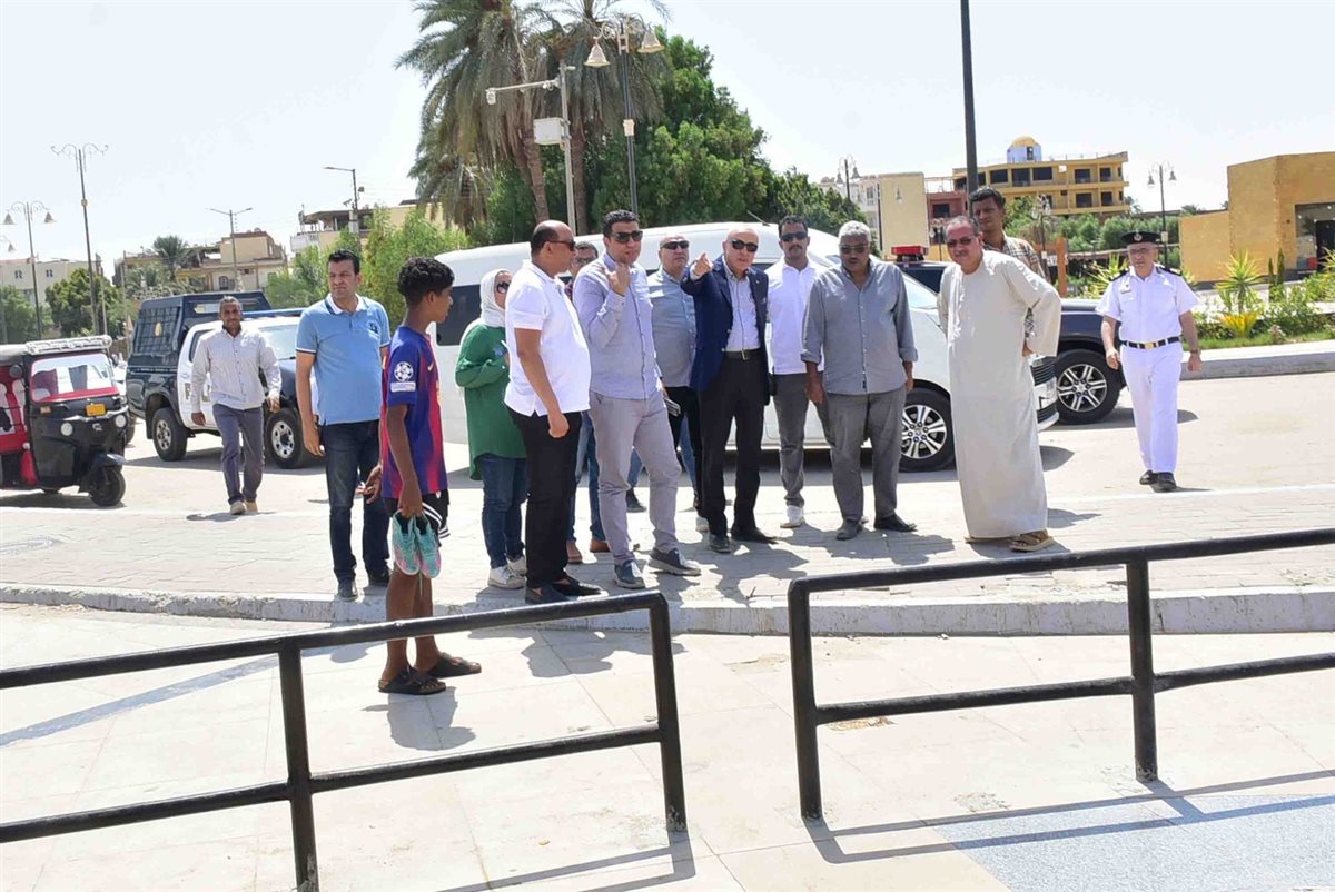 محافظ الأقصر وجولة تفقدية بالبر الغربي