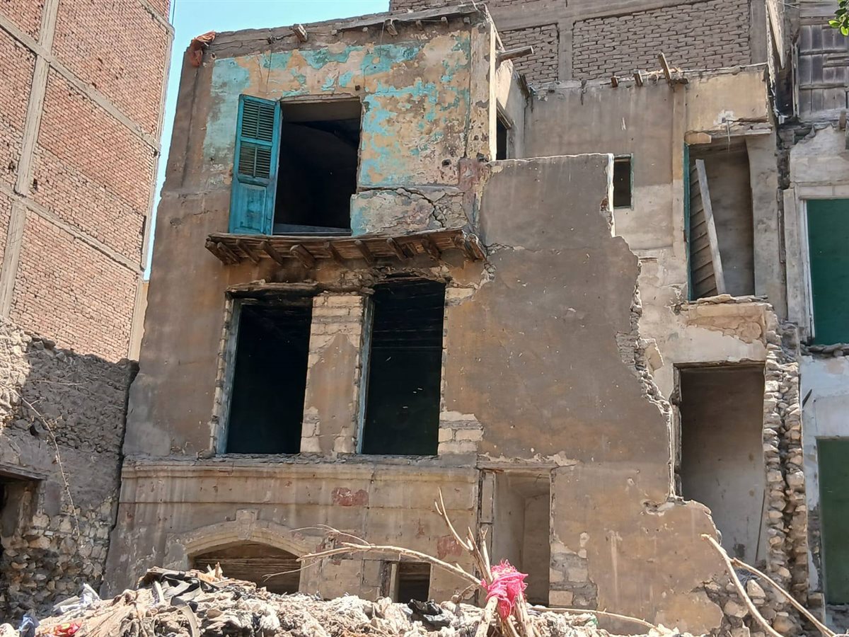 جانب من أعمال الإزالة