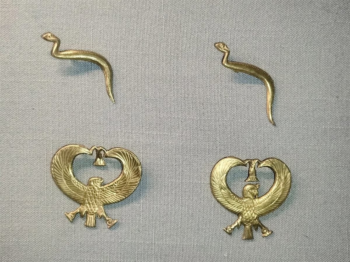 ذهب يروي أسرار ملوك تانيس في المتحف المصري بالتحرير  