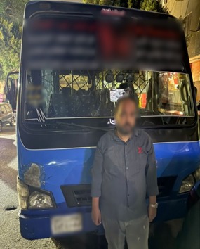 <strong>القبض على قائدي اتوبيسين لسيرهم برعونة واصطدامهما ببعضهما في مصر الجديدة </strong>