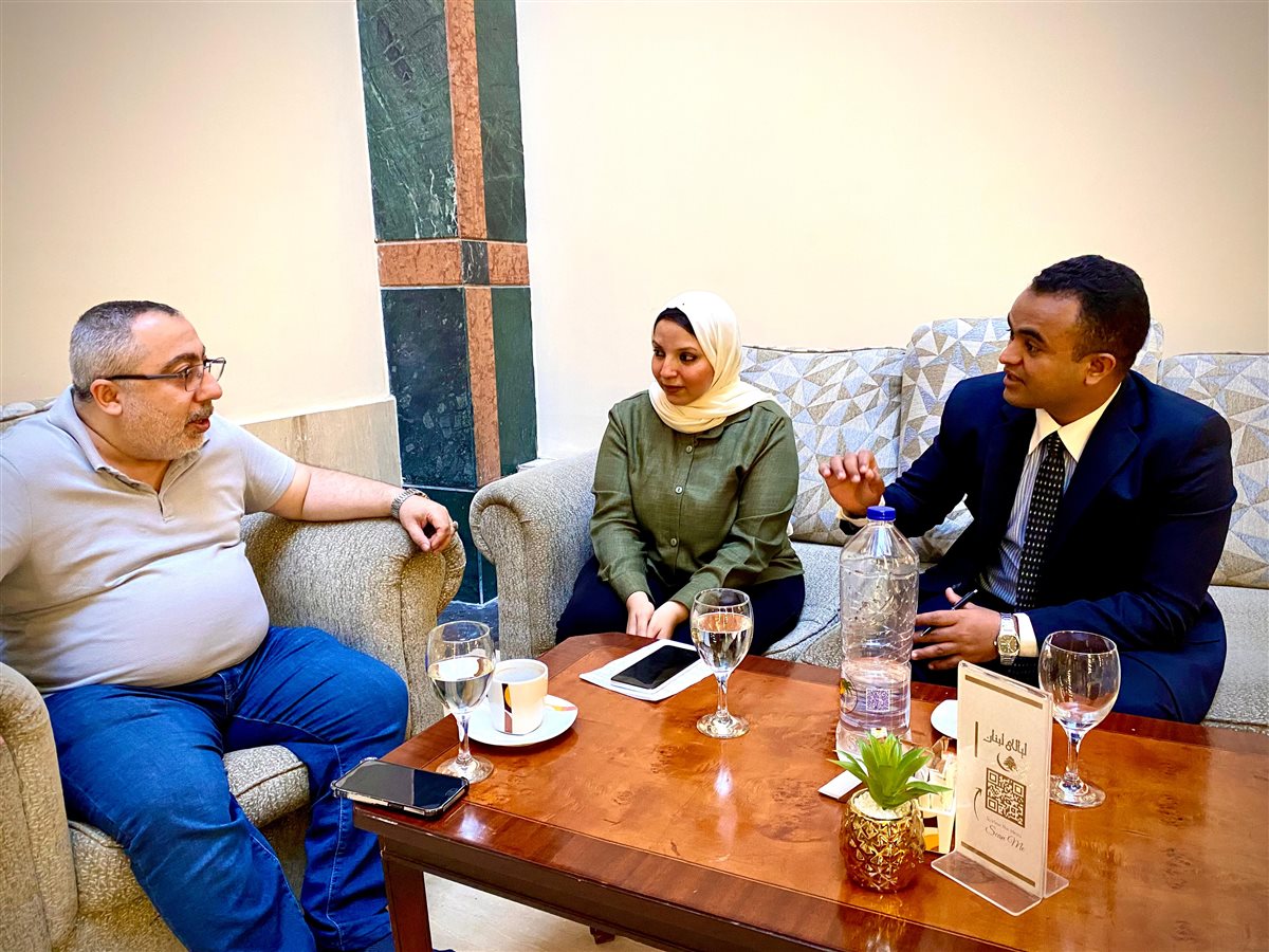 طاهر النونو وصحفيي القاهرة 24 