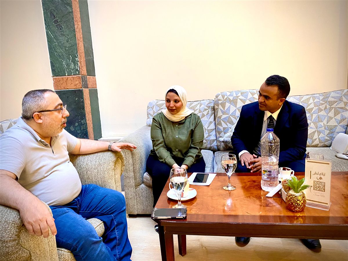 طاهر النونو وصحفيي القاهرة 24 