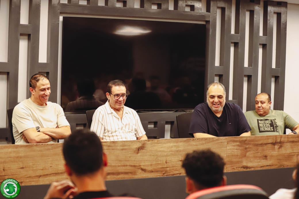 <strong>مدحت شلبي يزور مران مودرن سبورت ويُشيد بالمستوى والمقر الإداري</strong>