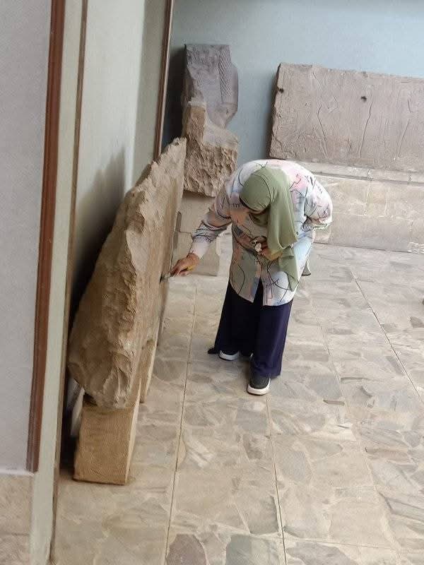 آثار ميت رهينة 