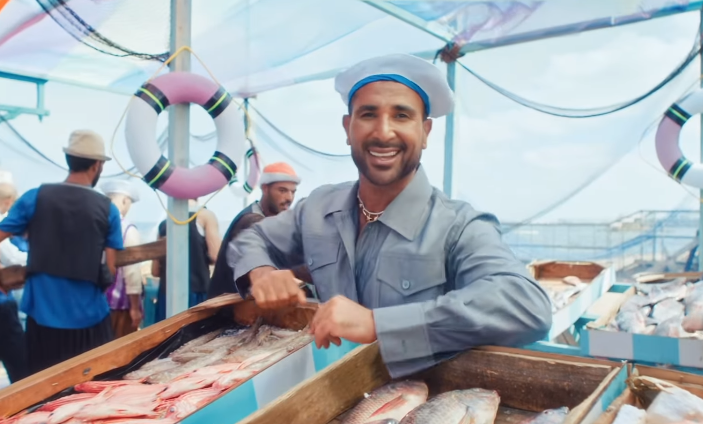 ياسمين عبد العزيز وأحمد سعد يتصدران التريند بعد إعلان بيج شيبس الجديد