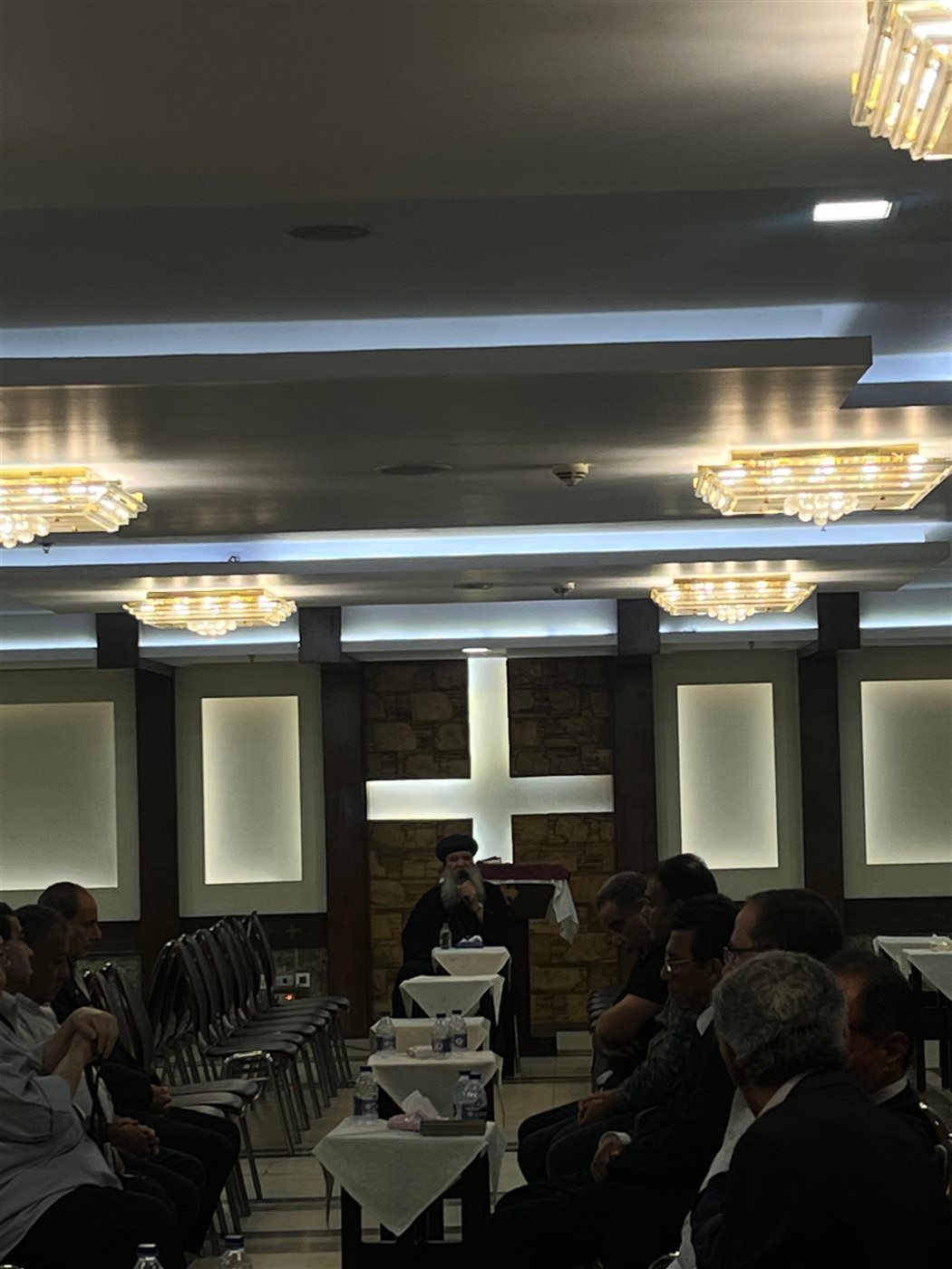 &nbsp;أسرة عاطف كامل تستقبل العزاء في فقيدهم بكنيسة مارمرقس