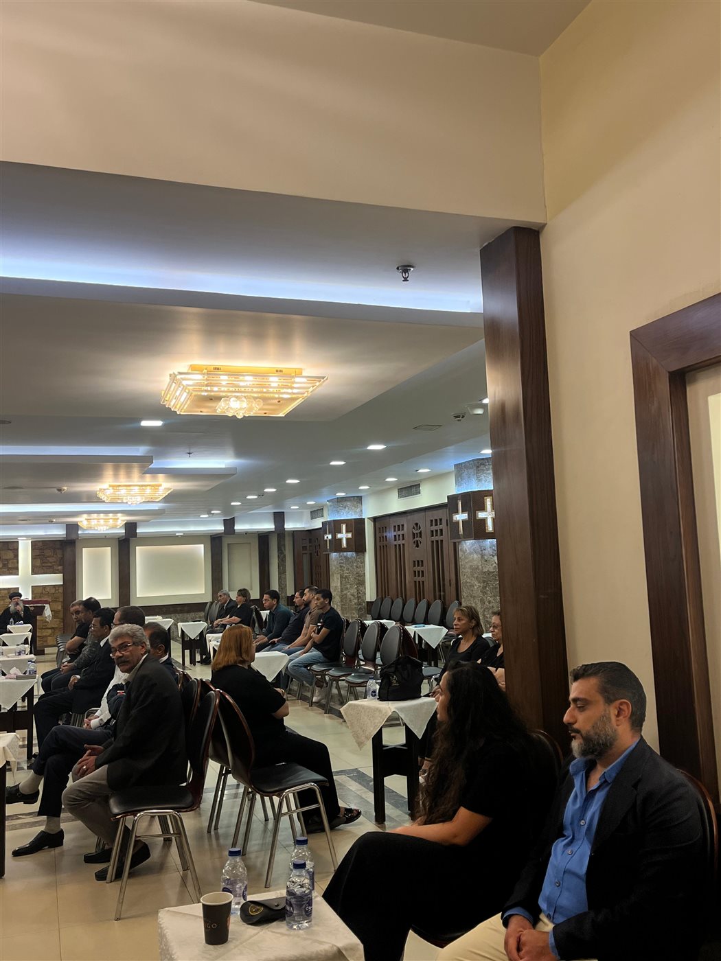 &nbsp;أسرة عاطف كامل تستقبل العزاء في فقيدهم بكنيسة مارمرقس