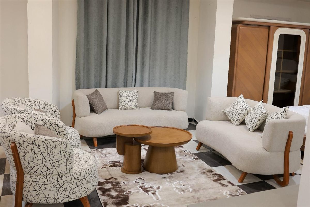 أكاس فيرنتشر