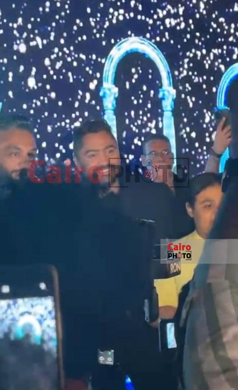 حقق حلمها.. تامر حسني رفقة هايدي بطلة تريند الشيبسي