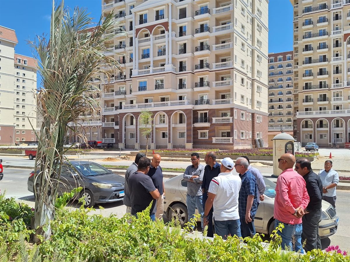 مسؤولو الإسكان في مشروع صواري (4)